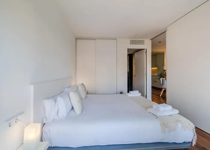 Flateli Canalejas Apartman Girona